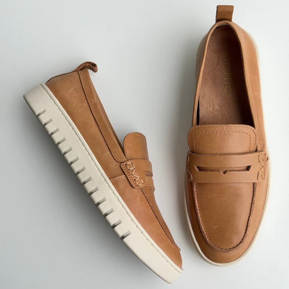 VIONIC Uptown Penny Loafers Womens 7 Brown Leather Slip-On Minimalist Preppy